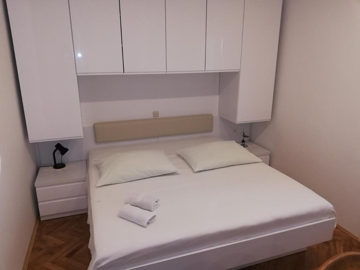 Apartment Anita Макарска Екстериор снимка
