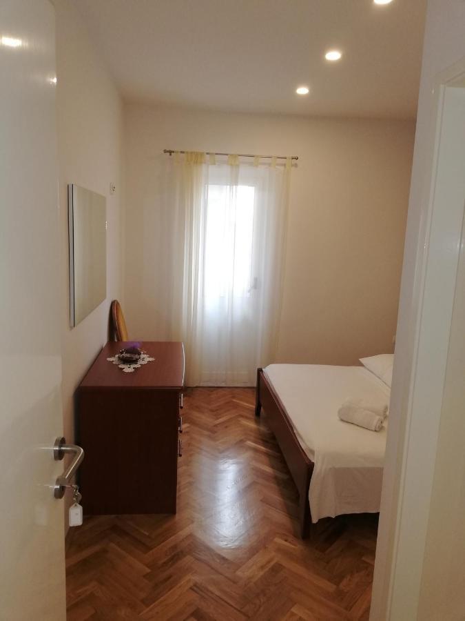 Apartment Anita Макарска Екстериор снимка